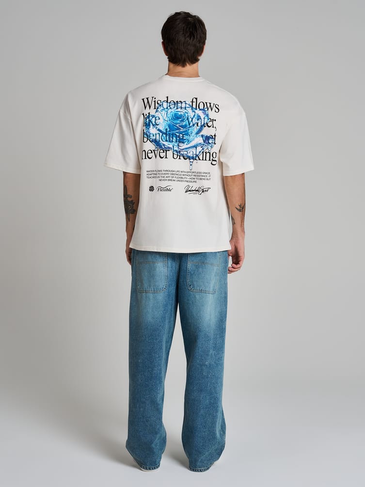 Футболка оверсайз с принтом на спине