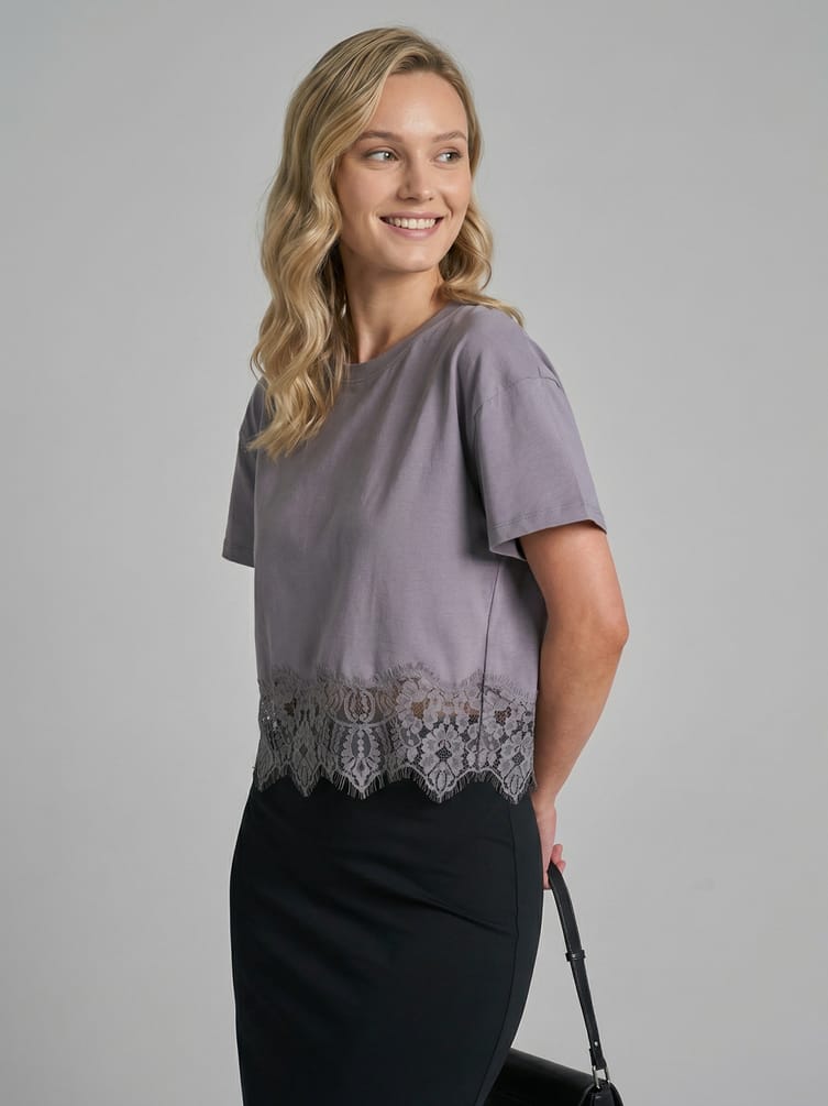 Футболка из хлопка с кружевом