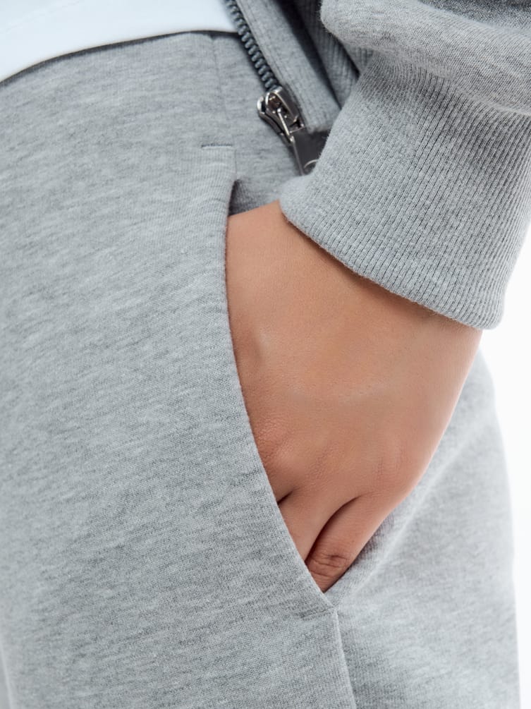 Утепленные брюки джоггеры с начесом