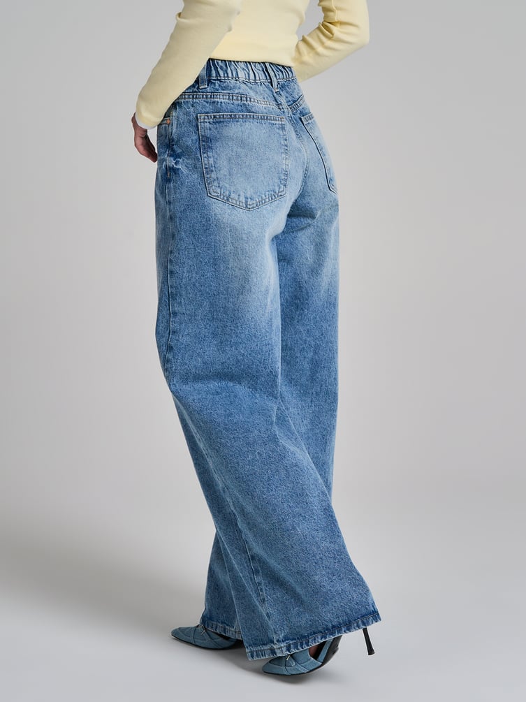 Джинсы широкие на резинке