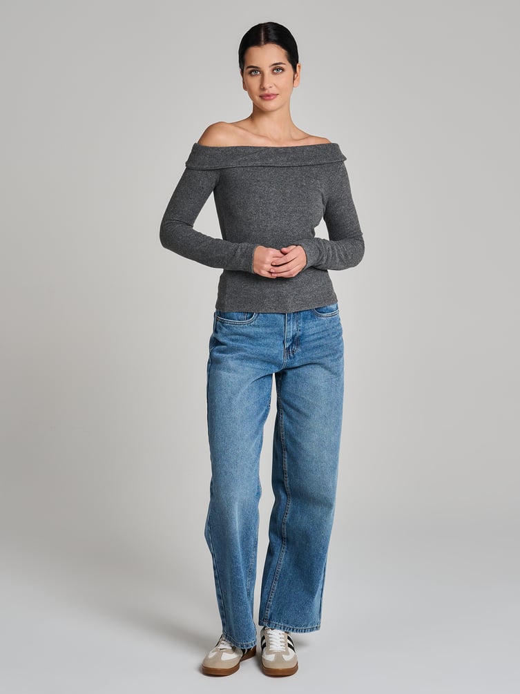 Лонгслив вечерний с фигурным вырезом