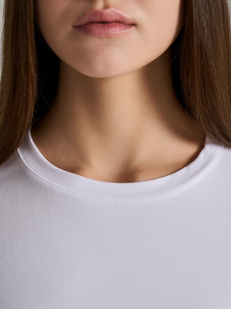 Футболка приталенная из вискозы