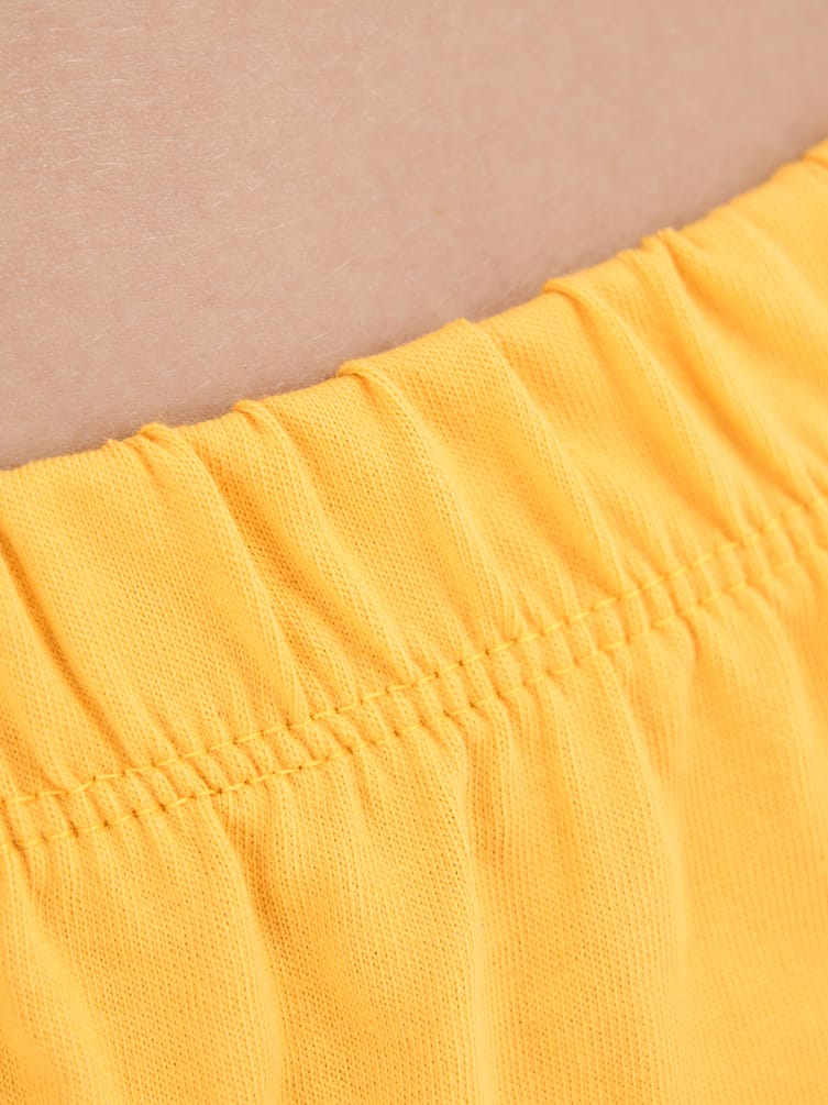 Пижама с принтом лимонов и шортами