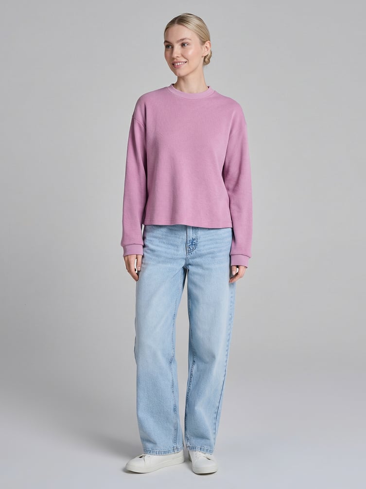 Джинсы багги с вареным эффектом