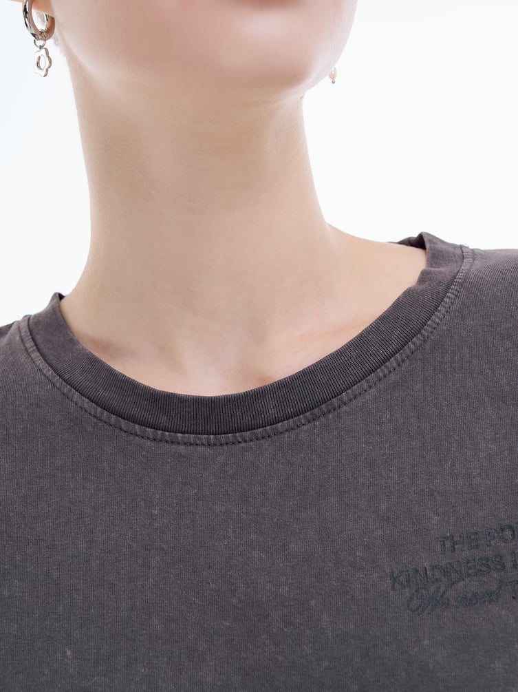 Лонгслив с вареным эффектом и надписью