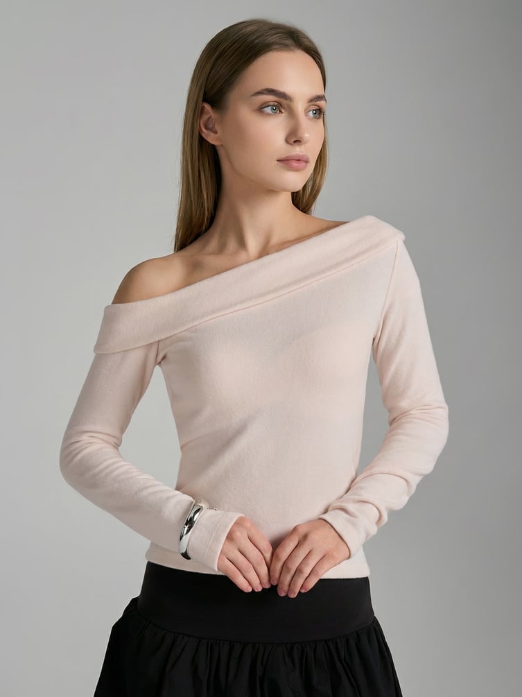 Лонгслив вечерний с фигурным вырезом