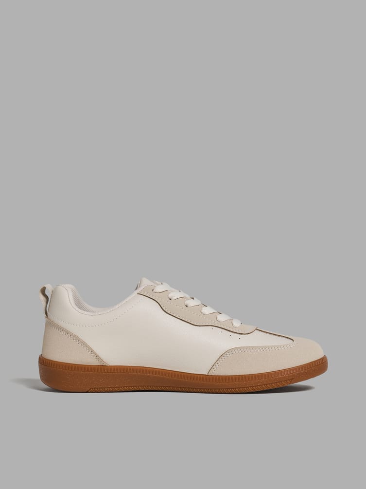 Низкие кроссовки