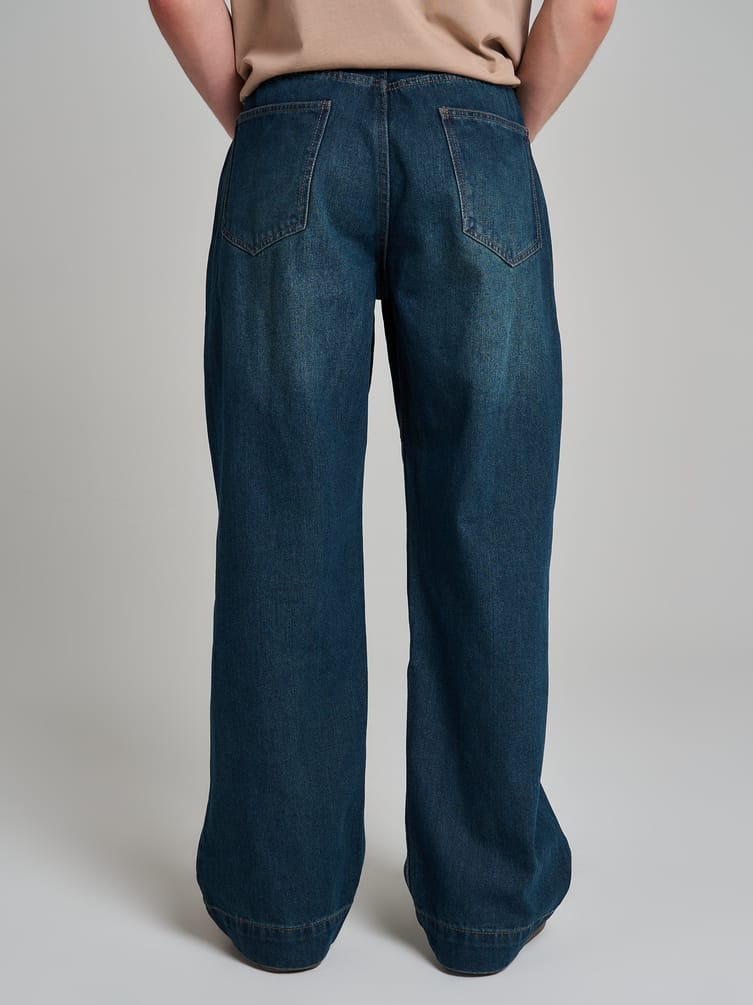 Джинсы широкие