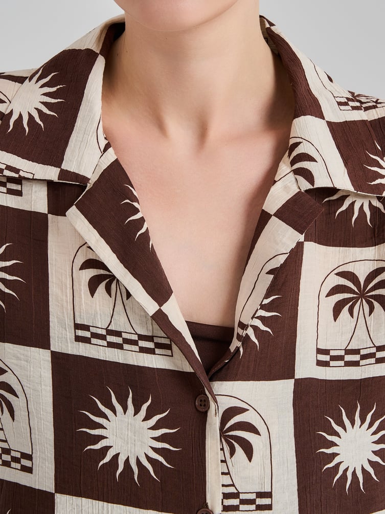 Рубашка летняя с принтом и коротким рукавом