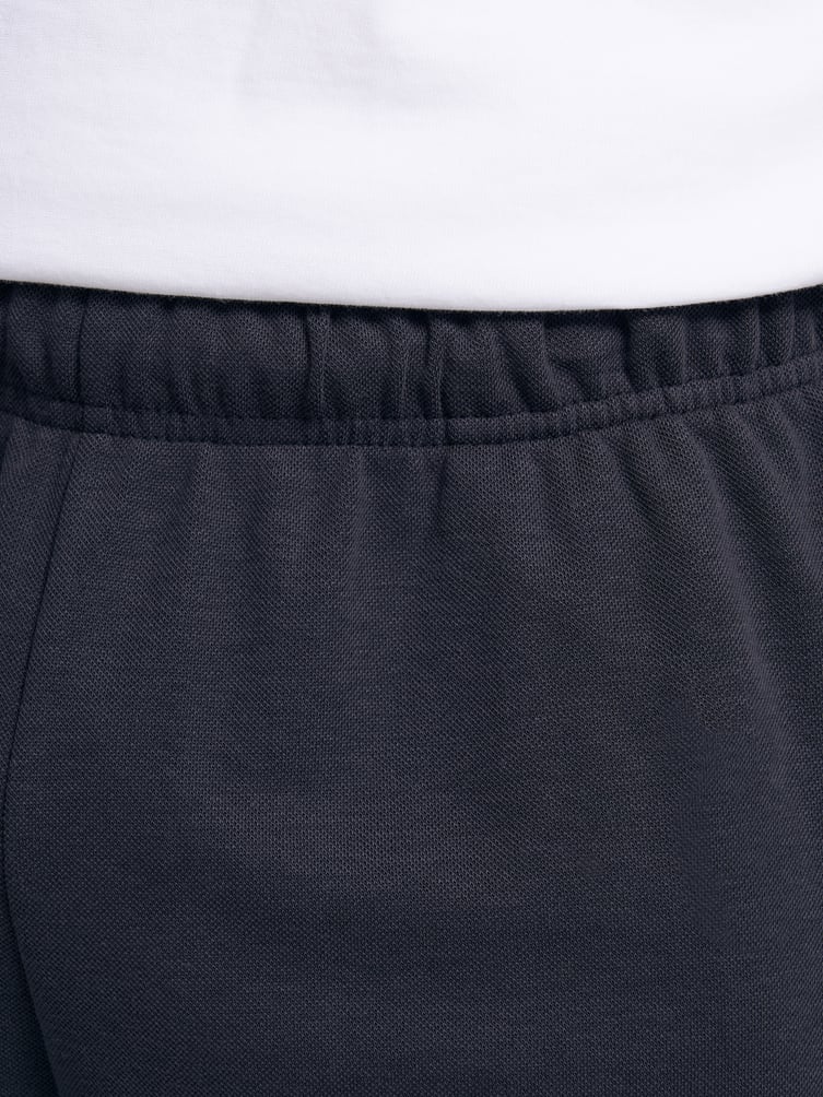 Спортивные брюки на резинке