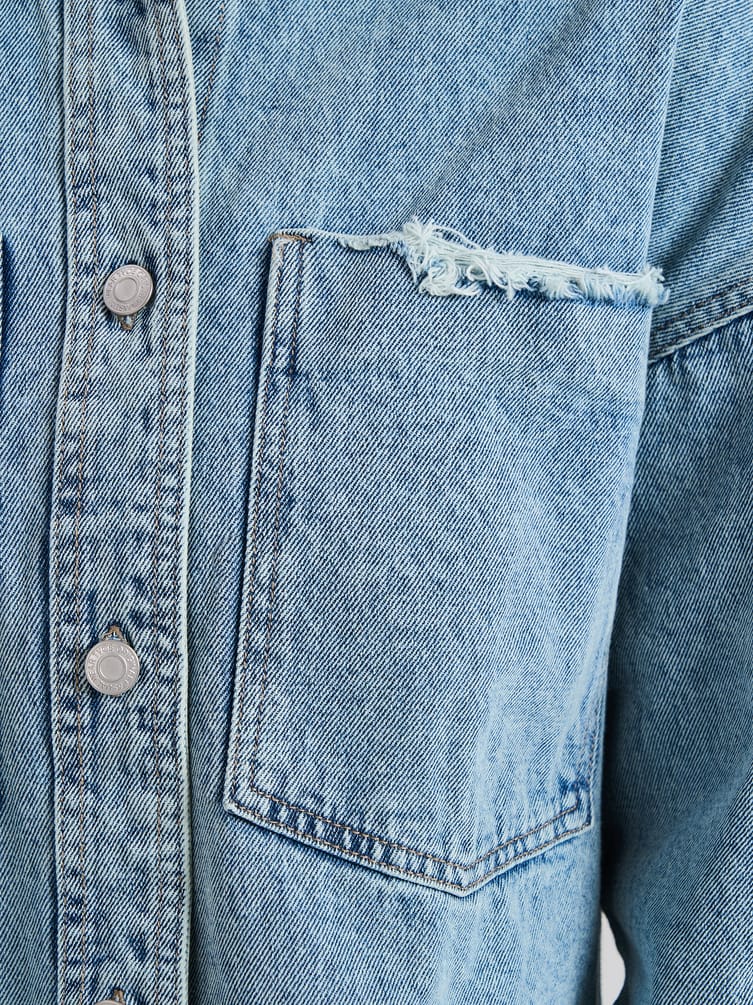 Джинсовая куртка оверсайз