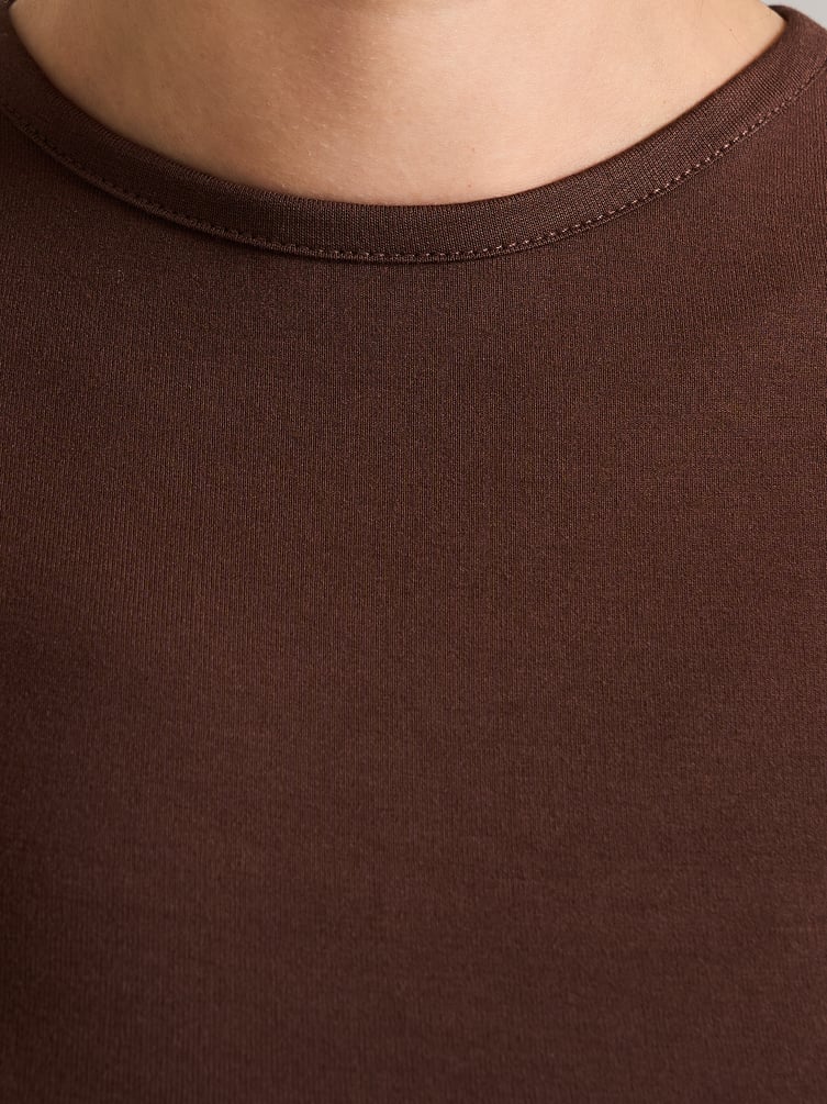 Приталенная футболка с драпировкой