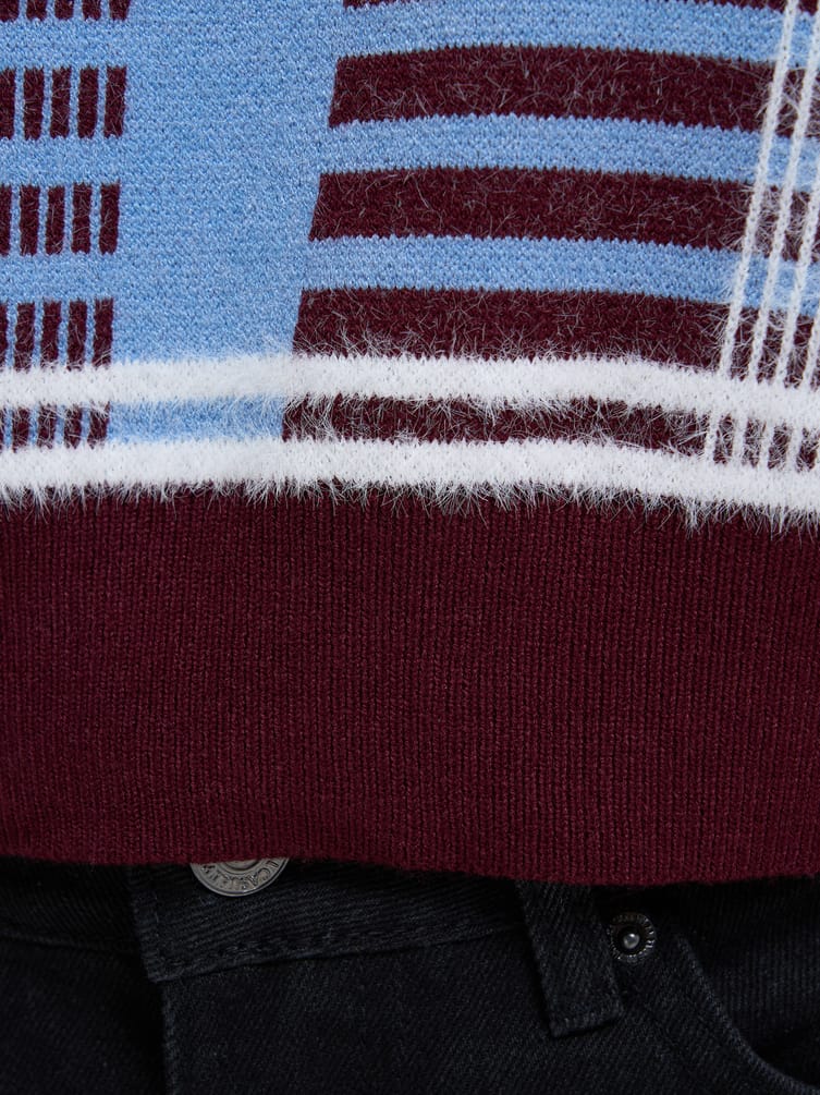 Джемпер трикотажный в клетку