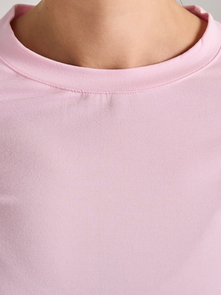 Футболка приталенная из вискозы