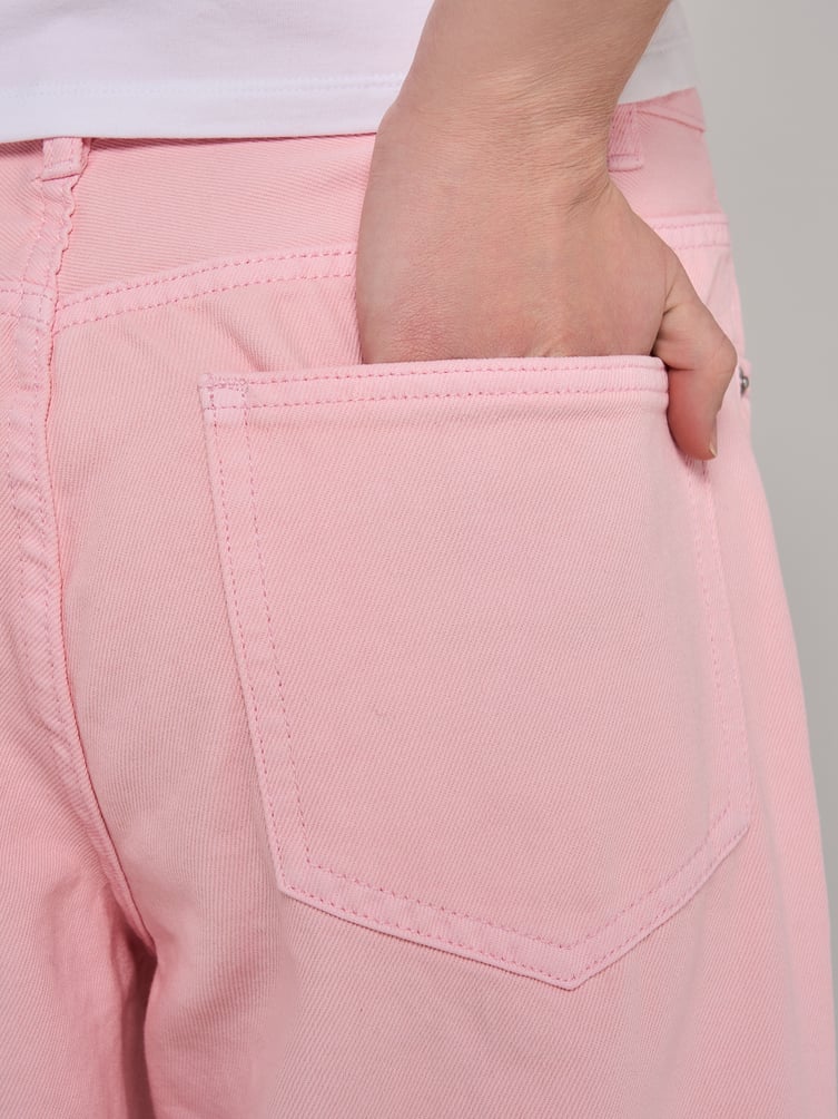 Джинсы широкие с вареным эффектом