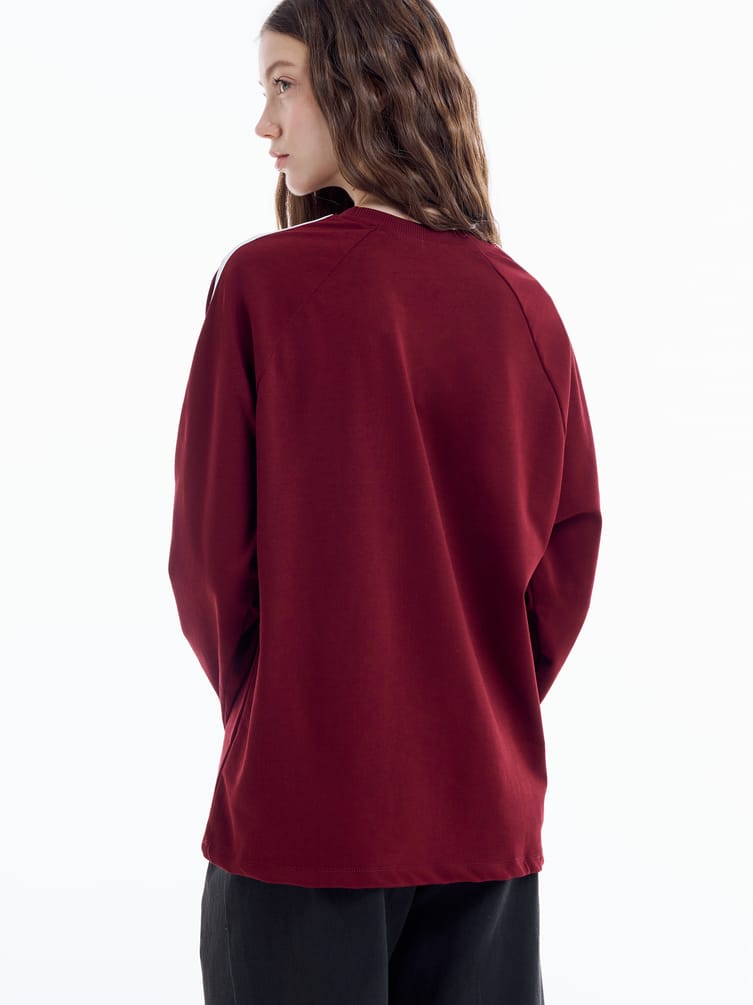 Спортивный лонгслив оверсайз с надписью и лампасами