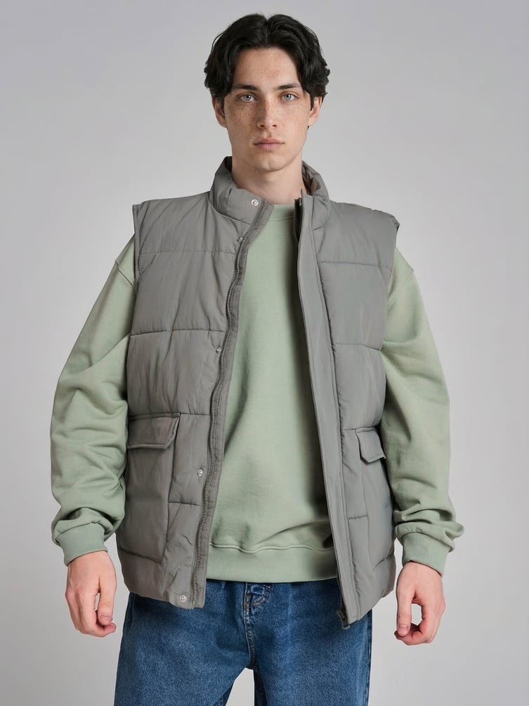 Жилетка стеганая на синтепоне