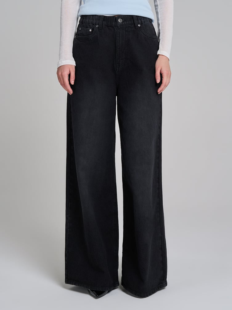 Джинсы широкие на резинке