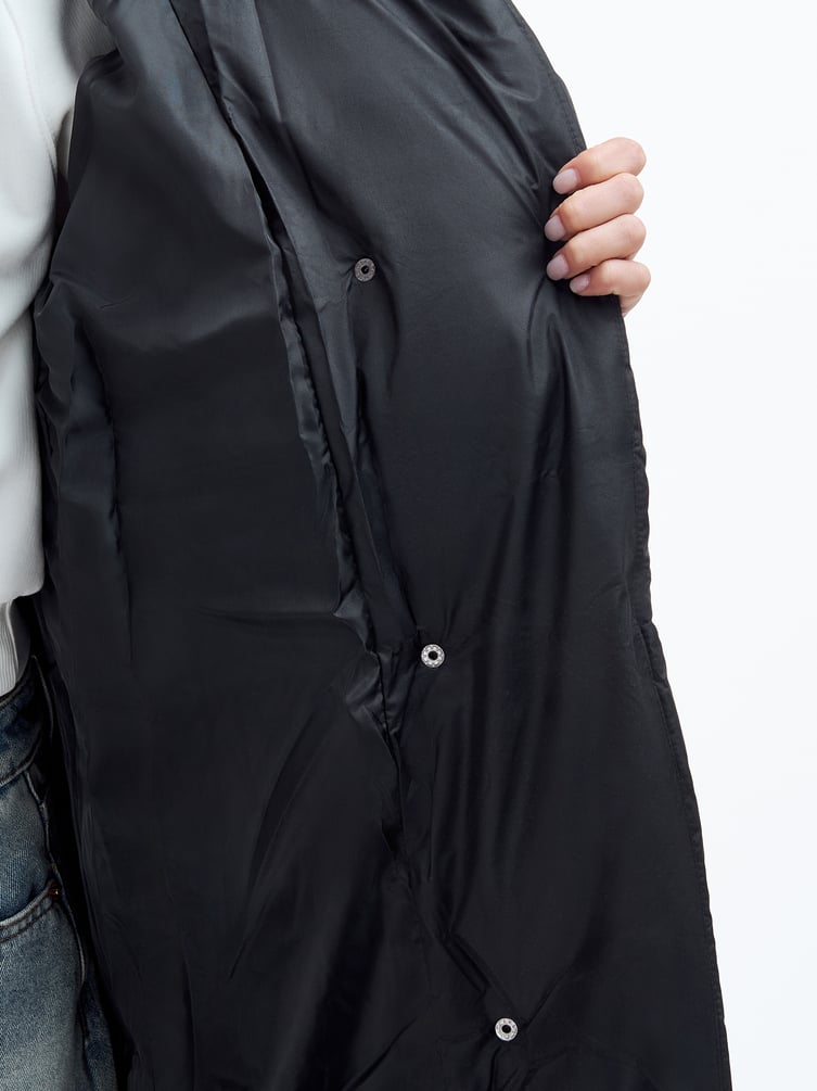 Зимнее стеганое пальто на синтепоне с капюшоном