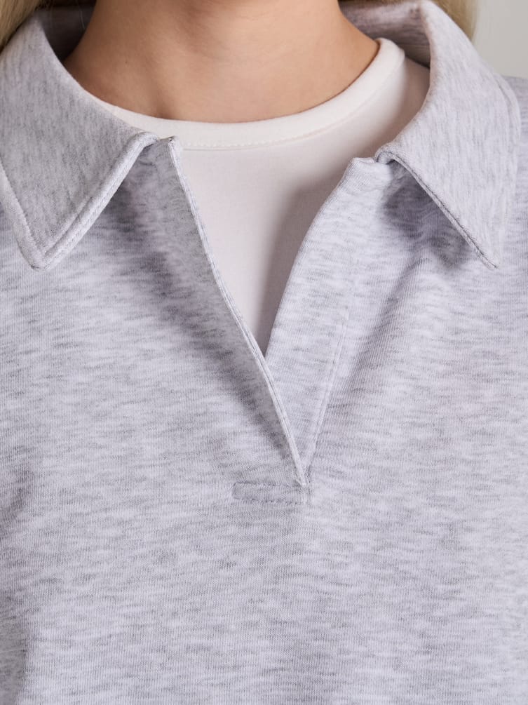 Свитшот без начеса с воротничном