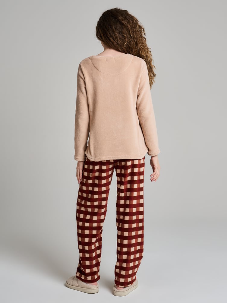 Пижама плюшевая с вышивкой и брюками