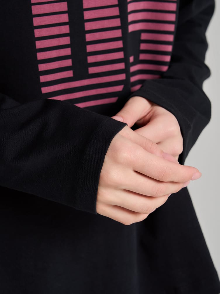 Спортивный лонгслив оверсайз с надписью