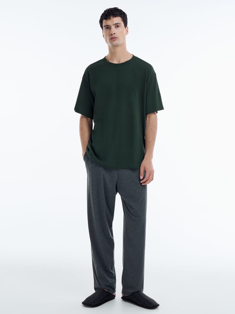 Пижама с футболкой и брюками