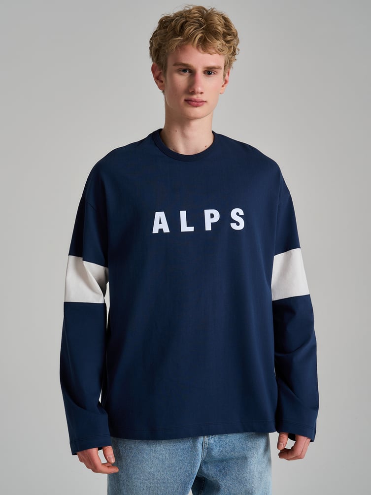 Лонгслив оверсайз с надписью