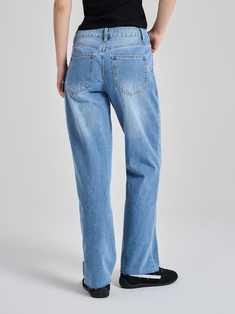 Джинсы прямые с необработанными краями