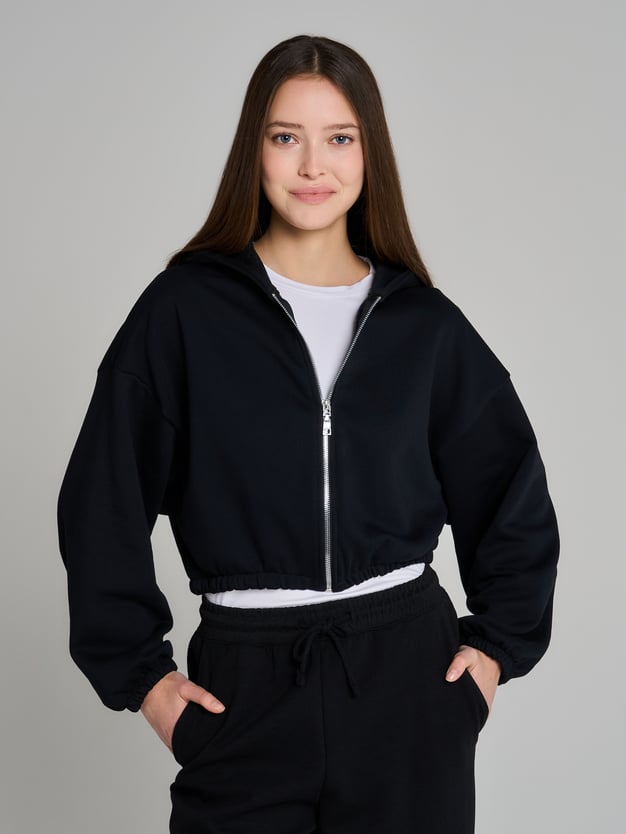 Укороченная зипка оверсайз на молнии с капюшоном и начесом