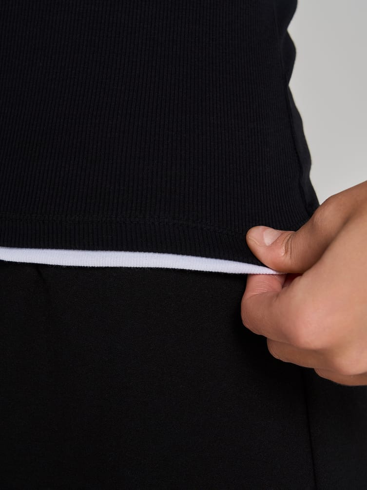 Лонгслив приталенный с длинным рукавом