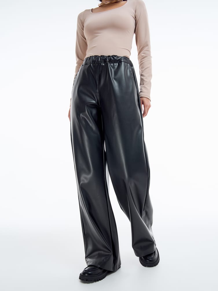 Широкие брюки с завышенной