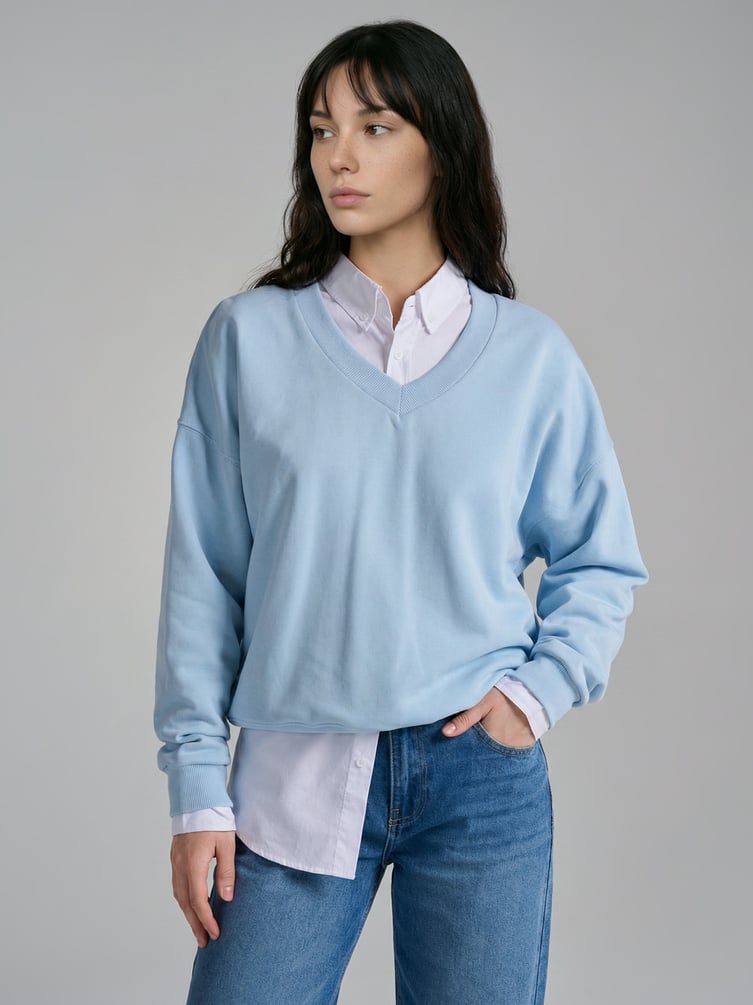 Свитшот с V-образным вырезом