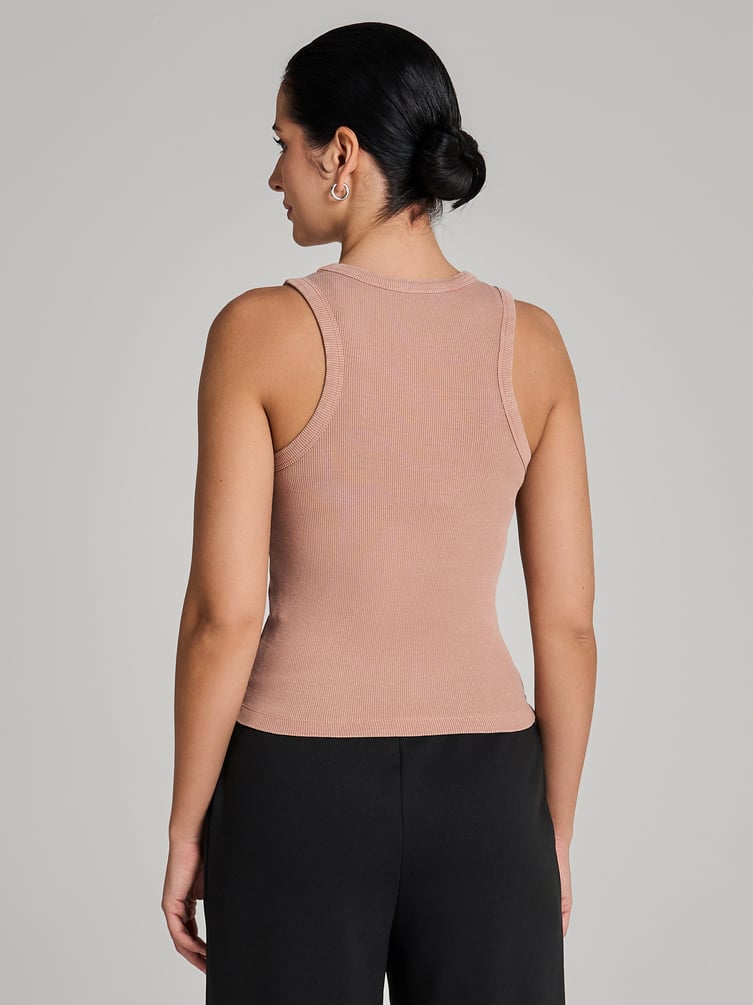 Майка на широких бретелях с вареным эффектом