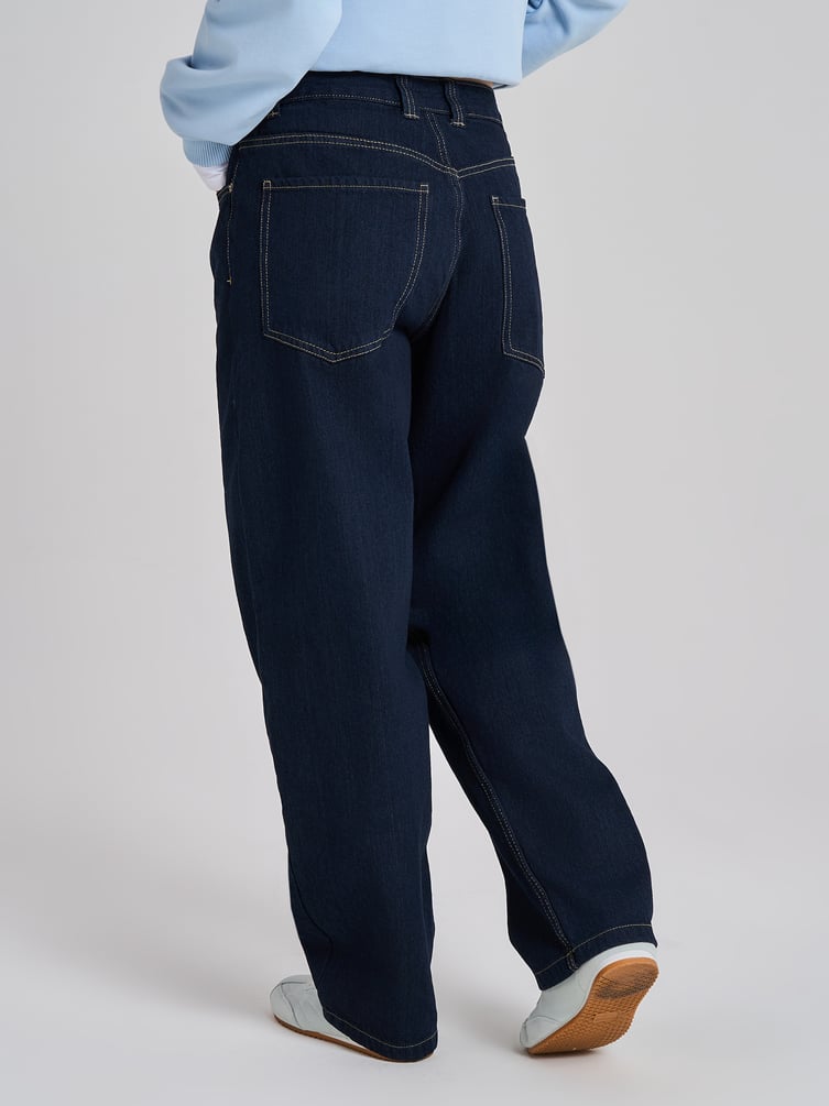 Джинсы баллоны со средней посадкой