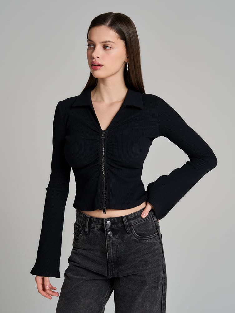 Блузка на молнии с рукавами клеш