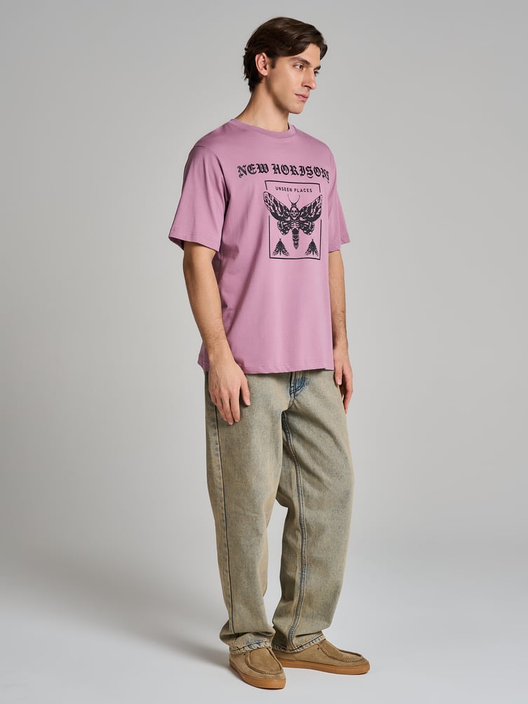 Футболка оверсайз с принтом мотылька