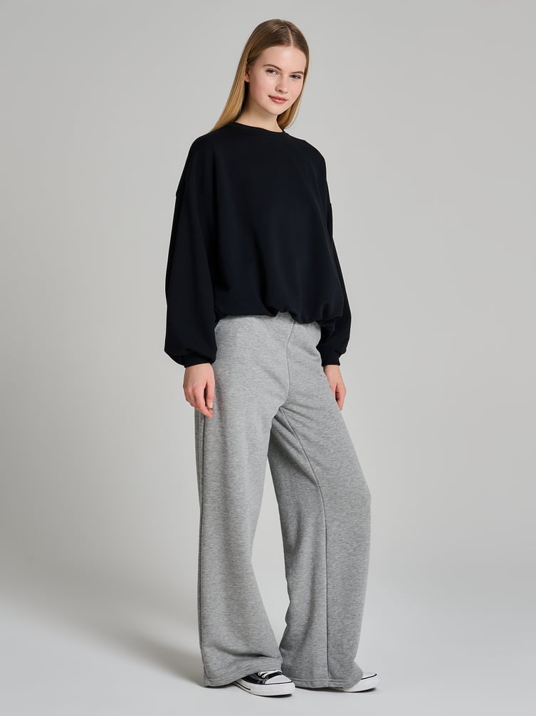 Свитшот с резинкой на талии