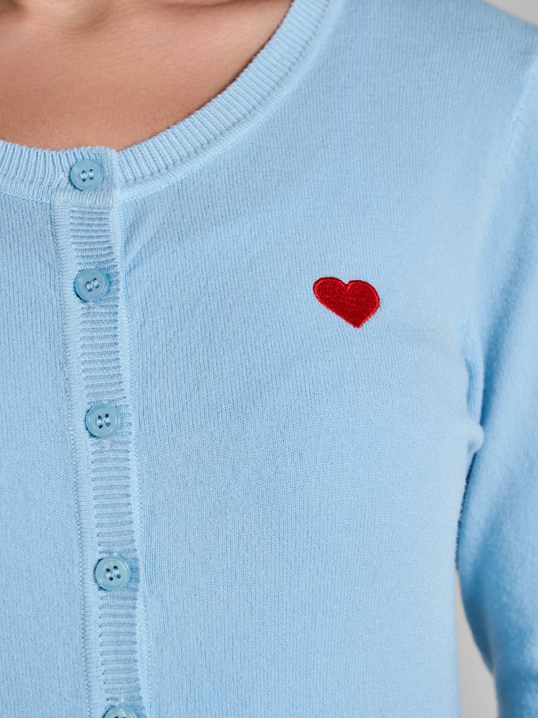 Кардиган на пуговицах с вышивкой