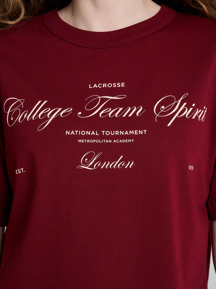 Футболка с надписью College Team Spirit