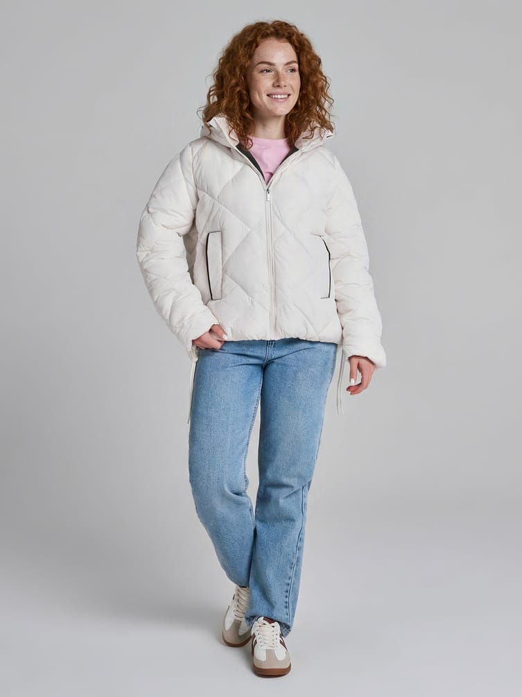 Куртка стеганая с капюшоном