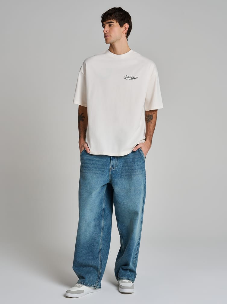 Футболка оверсайз с принтом на спине