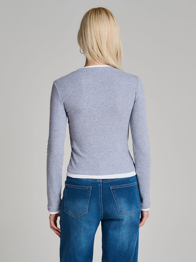 Лонгслив приталенный с длинным рукавом