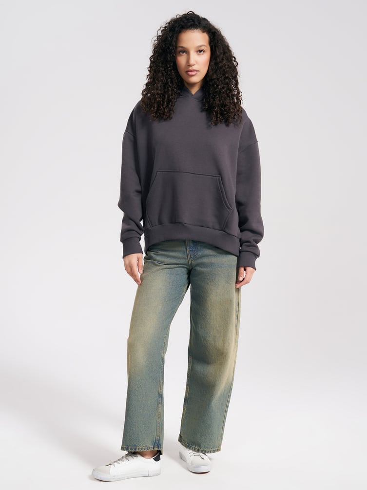 Теплое худи со стразами на спине