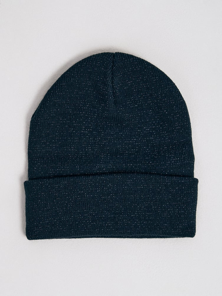 Вязаная шапка бини с люрексом