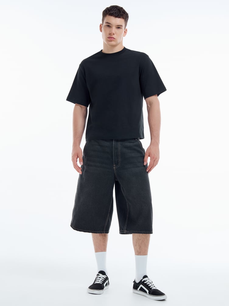 Однотонная свободная футболка