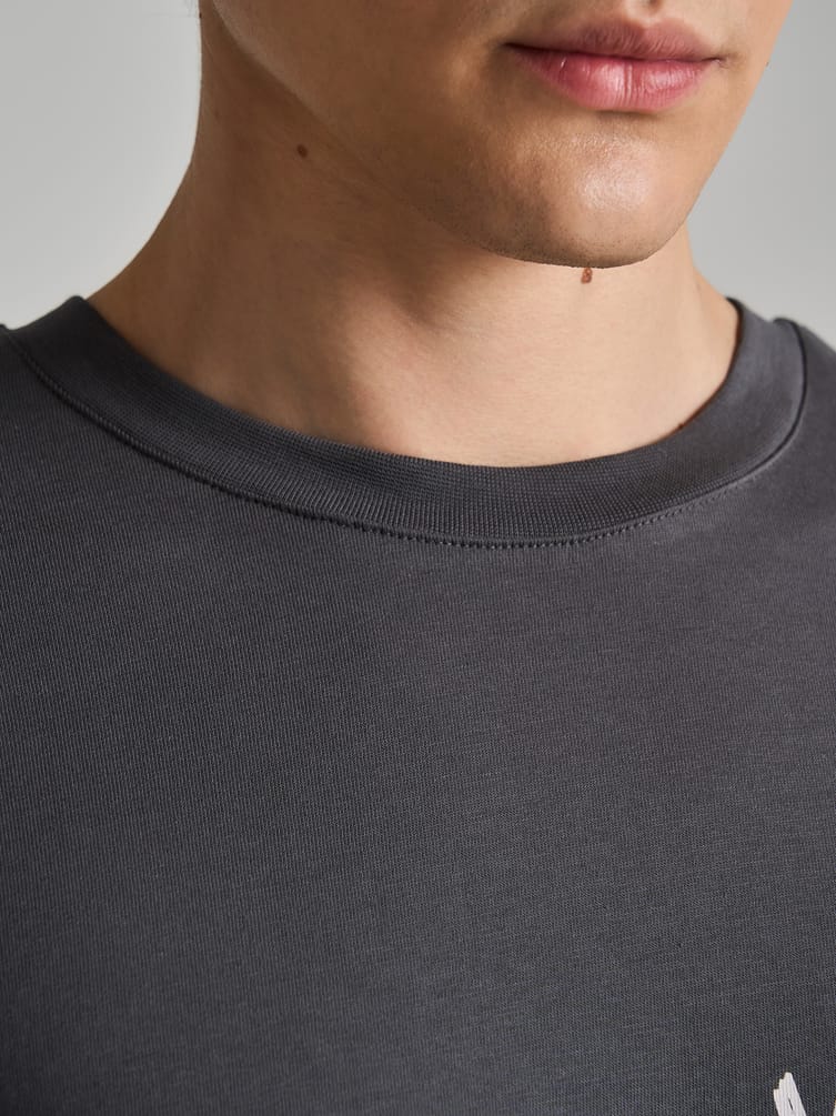 Футболка хлопковая с принтом на спине