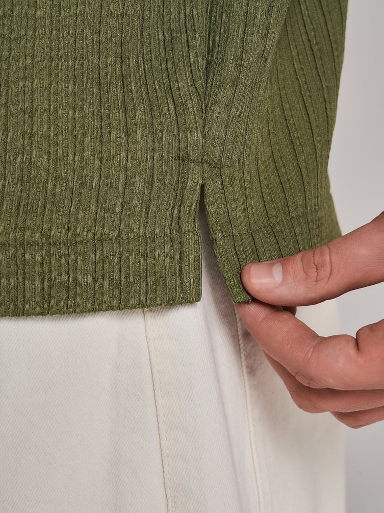 Футболка летняя из жатой ткани