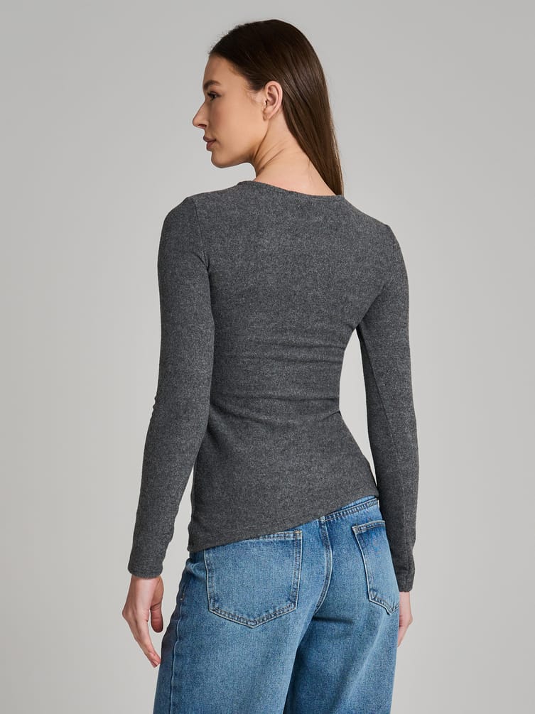 Лонгслив асимметричный с драпировкой