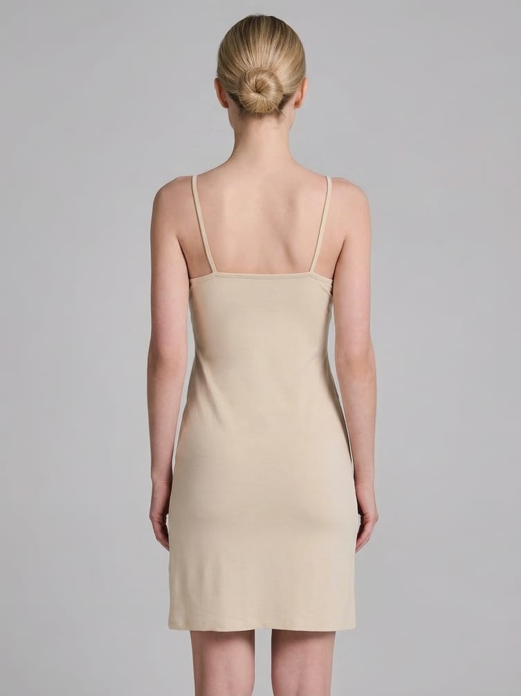 Ночная сорочка на бретельках